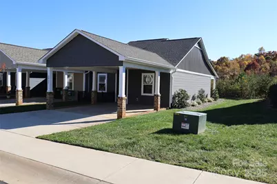 2822 15th Avenue Place SE, Hickory, NC 28602 - Photo 1