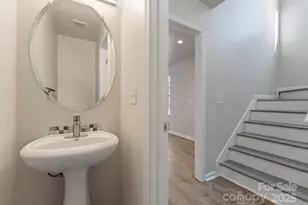 5114 Brooktree Dr, Charlotte, NC 28208 - Photo 11