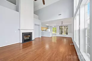 13809 Falconcrest Dr, Charlotte, NC 28269 - Photo 3