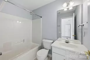 13809 Falconcrest Dr, Charlotte, NC 28269 - Photo 25