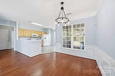 13809 Falconcrest Drive, Charlotte, NC 28269 - Photo 7