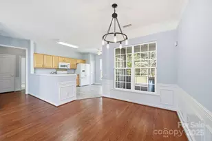 13809 Falconcrest Dr, Charlotte, NC 28269 - Photo 7