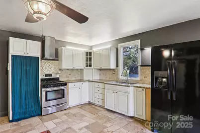 1749 Haywood Road, Hendersonville, NC 28791 - Photo 9