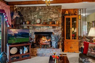 134 Lone Oak Dr, Clyde, NC 28721 - Photo 7