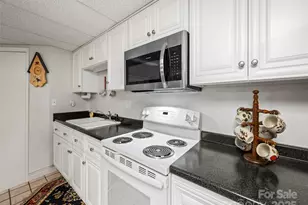 134 Lone Oak Dr, Clyde, NC 28721 - Photo 25