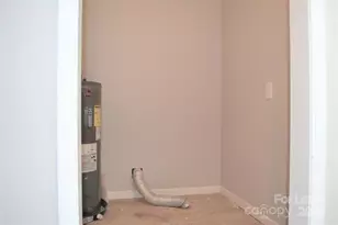 7043 Crossridge Rd, Charlotte, NC 28214 - Photo 15