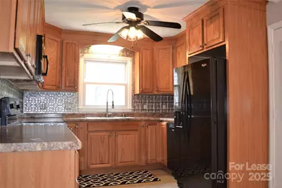 7043 Crossridge Road, Charlotte, NC 28214 - Photo 5