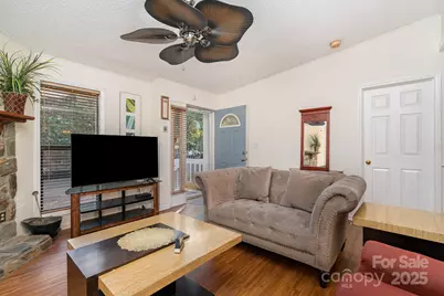 8031 Gera Emma Drive, Charlotte, NC 28215 - Photo 9