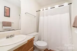 8031 Gera Emma Dr, Charlotte, NC 28215 - Photo 23