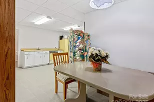 405 Crowfields Dr, Asheville, NC 28803 - Photo 29