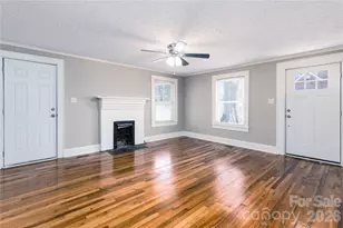 328 11th St SW, Hickory, NC 28602 - Photo 5