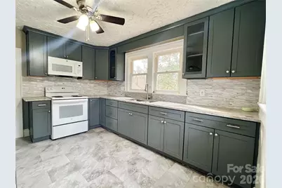 328 11th Street SW, Hickory, NC 28602 - Photo 7