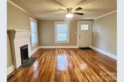 328 11th Street SW, Hickory, NC 28602 - Photo 5