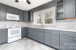 328 11th St SW, Hickory, NC 28602 - Photo 7