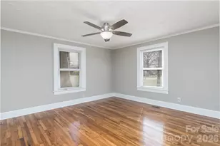 328 11th St SW, Hickory, NC 28602 - Photo 9