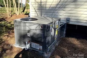 1208 N Ashe Ave, Newton, NC 28658 - Photo 17