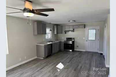 1208 N Ashe Avenue, Newton, NC 28658 - Photo 5