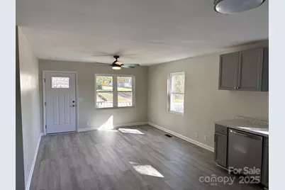 1208 N Ashe Avenue, Newton, NC 28658 - Photo 7