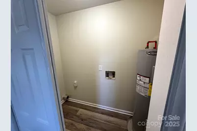 1208 N Ashe Avenue, Newton, NC 28658 - Photo 9