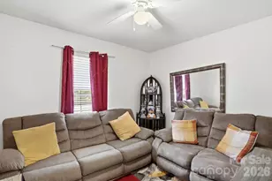 721 Ascot Dr, Charlotte, NC 28215 - Photo 15