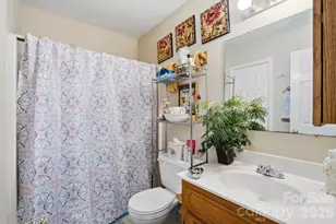 721 Ascot Dr, Charlotte, NC 28215 - Photo 11