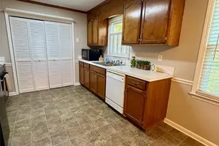 2238 Swain Ct, Gastonia, NC 28054 - Photo 9