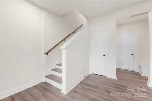 824 Flintside Ln, Charlotte, NC 28217 - Photo 3