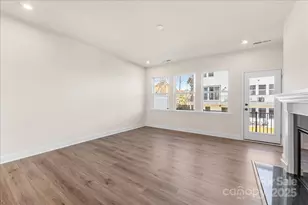 824 Flintside Ln, Charlotte, NC 28217 - Photo 15