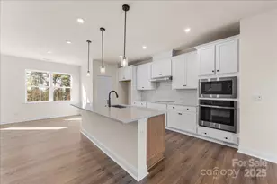 824 Flintside Ln, Charlotte, NC 28217 - Photo 7