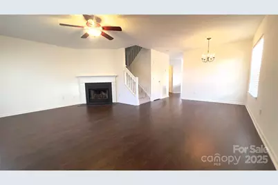 3135 Brockhampton Court, Charlotte, NC 28269 - Photo 3