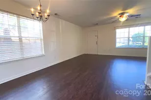 3135 Brockhampton Ct, Charlotte, NC 28269 - Photo 7