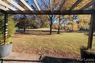 8209 Golf Ridge Dr, Charlotte, NC 28277 - Photo 19