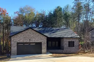 5751 Selkirk Dr, Hickory, NC 28601 - Photo 1