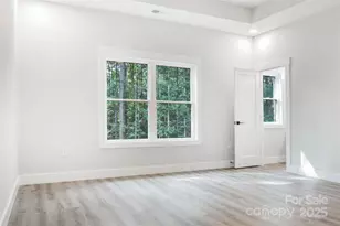 5751 Selkirk Dr, Hickory, NC 28601 - Photo 13