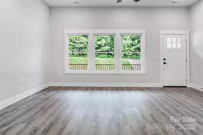 5751 Selkirk Drive, Hickory, NC 28601 - Photo 3