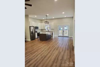 5751 Selkirk Drive, Hickory, NC 28601 - Photo 5