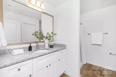 2940 21st Street Lane NE, Hickory, NC 28601 - Photo 17