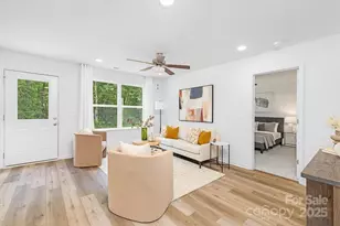 2940 21st St Ln NE, Hickory, NC 28601 - Photo 3