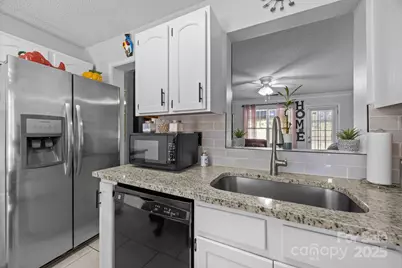 708 Raindrops Road, Gastonia, NC 28054 - Photo 7