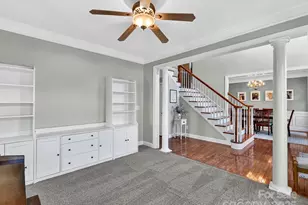 300 Brookridge Dr, Mount Holly, NC 28120 - Photo 9