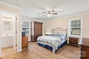 8025 Crockett Ln, Charlotte, NC 28270 - Photo 17