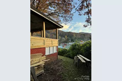 16 Drury Lane, Sylva, NC 28779 - Photo 7