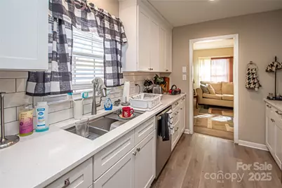 1741 Dallas Avenue, Charlotte, NC 28205 - Photo 23