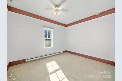 321 Lyle Lane, Green Mountain, NC 28740 - Photo 25