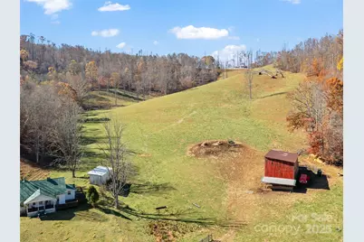 321 Lyle Lane, Green Mountain, NC 28740 - Photo 13