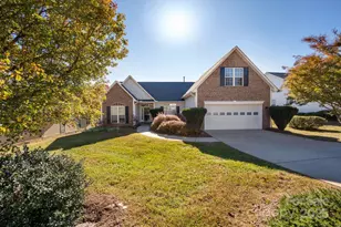 207 Farm Creek Dr E, Asheville, NC 28806 - Photo 5
