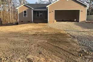 1818 Maple Ln, Lincolnton, NC 28092 - Photo 1