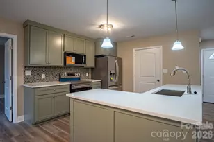 1818 Maple Ln, Lincolnton, NC 28092 - Photo 5