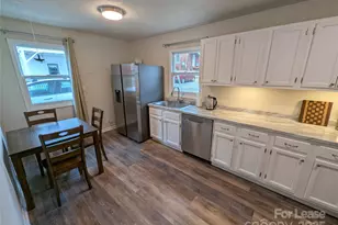 255 Woodrow Ave, Asheville, NC 28801 - Photo 17