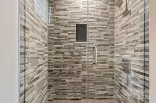 924 Westbrook Dr, Charlotte, NC 28202 - Photo 23